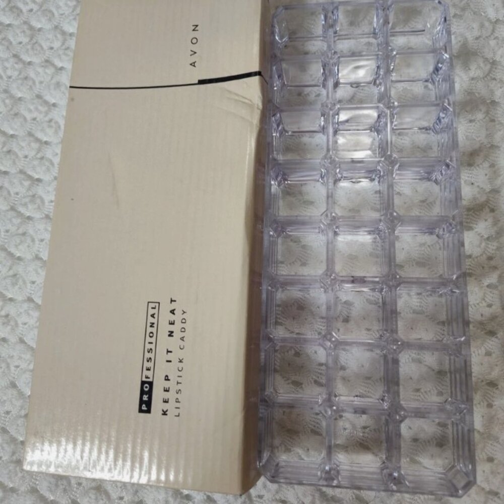 Avon Professional 24-Lipstick Acrylic Caddy Organizer